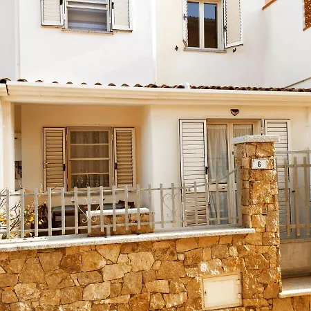 Summer Room- Fronte Guest house *