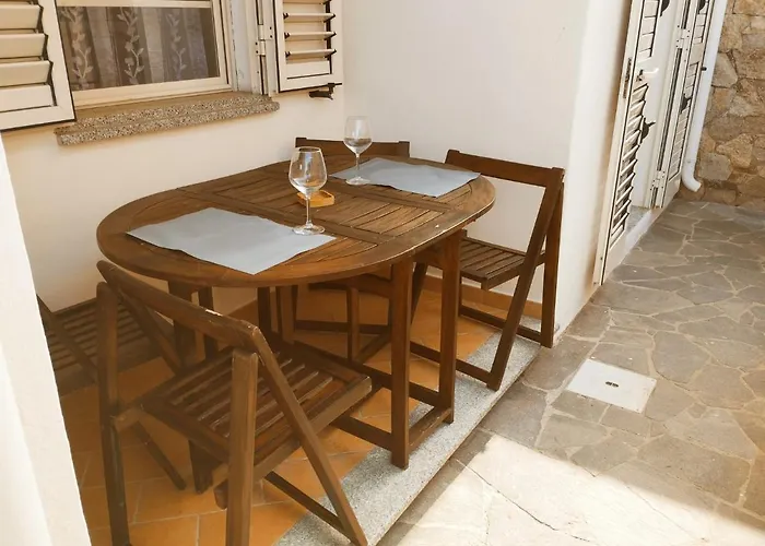 Summer Room- Fronte 3* La Caletta