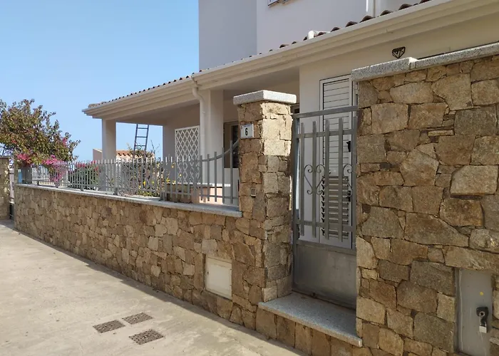 Summer Room- Fronte 3* La Caletta