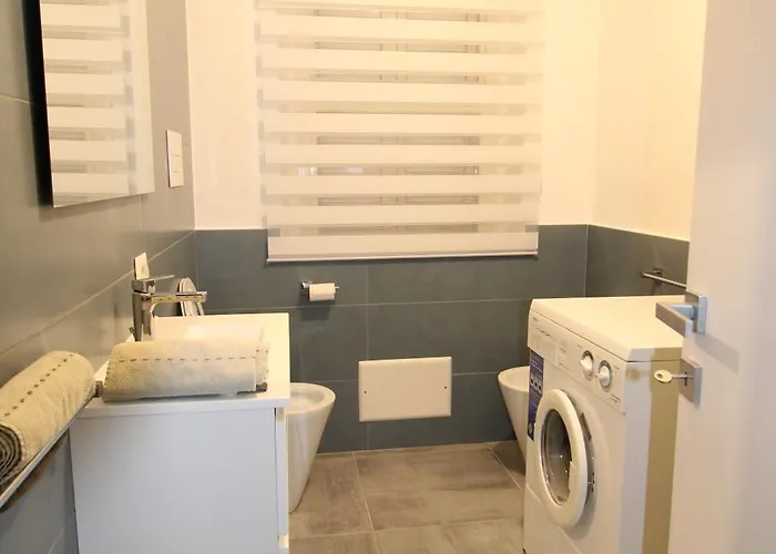 Summer Room- Fronte 3* La Caletta